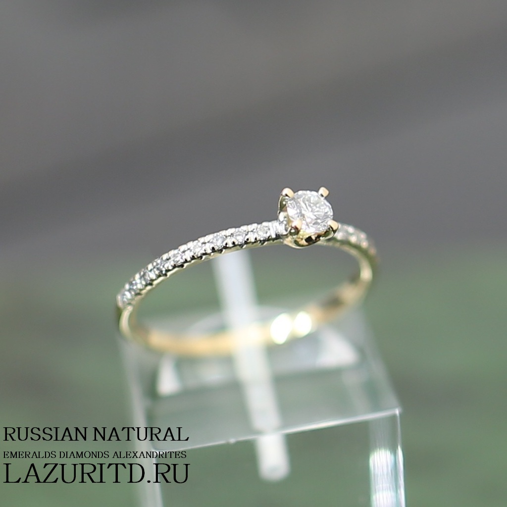 Обручальные кольца с бриллиантами ко дню Св. Валентина.